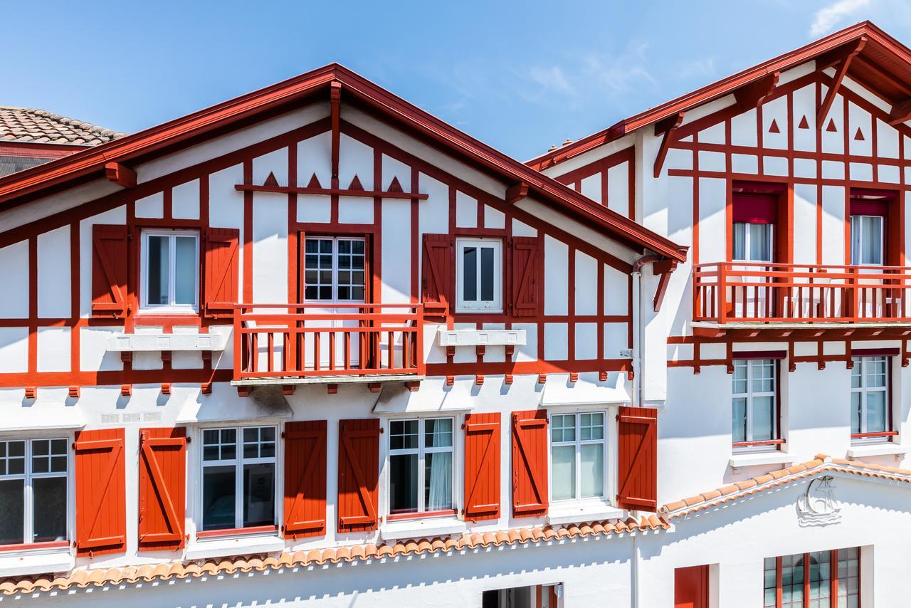 Kemaris Hotel