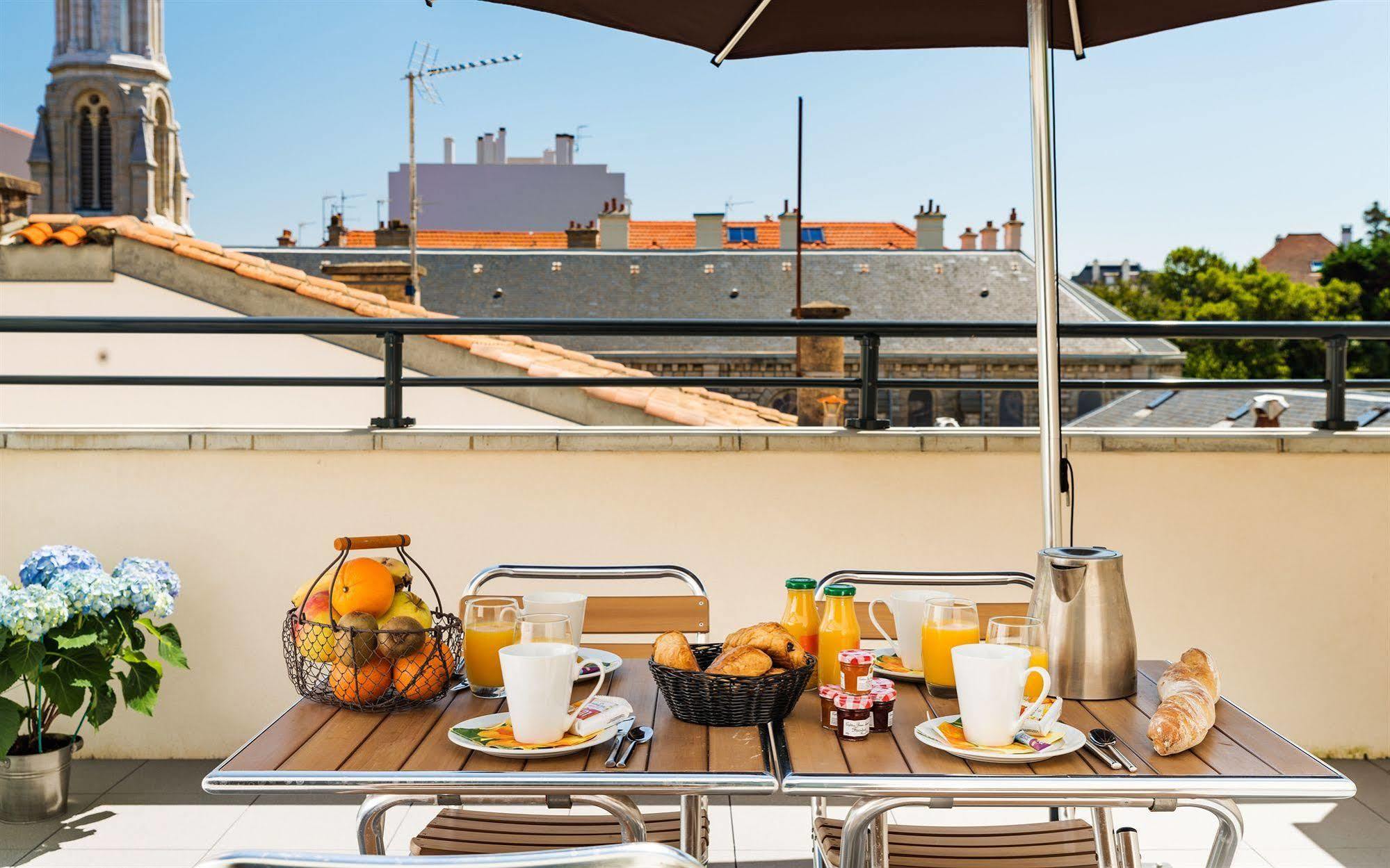 Lagrange Les Patios Eugenie Biarritz