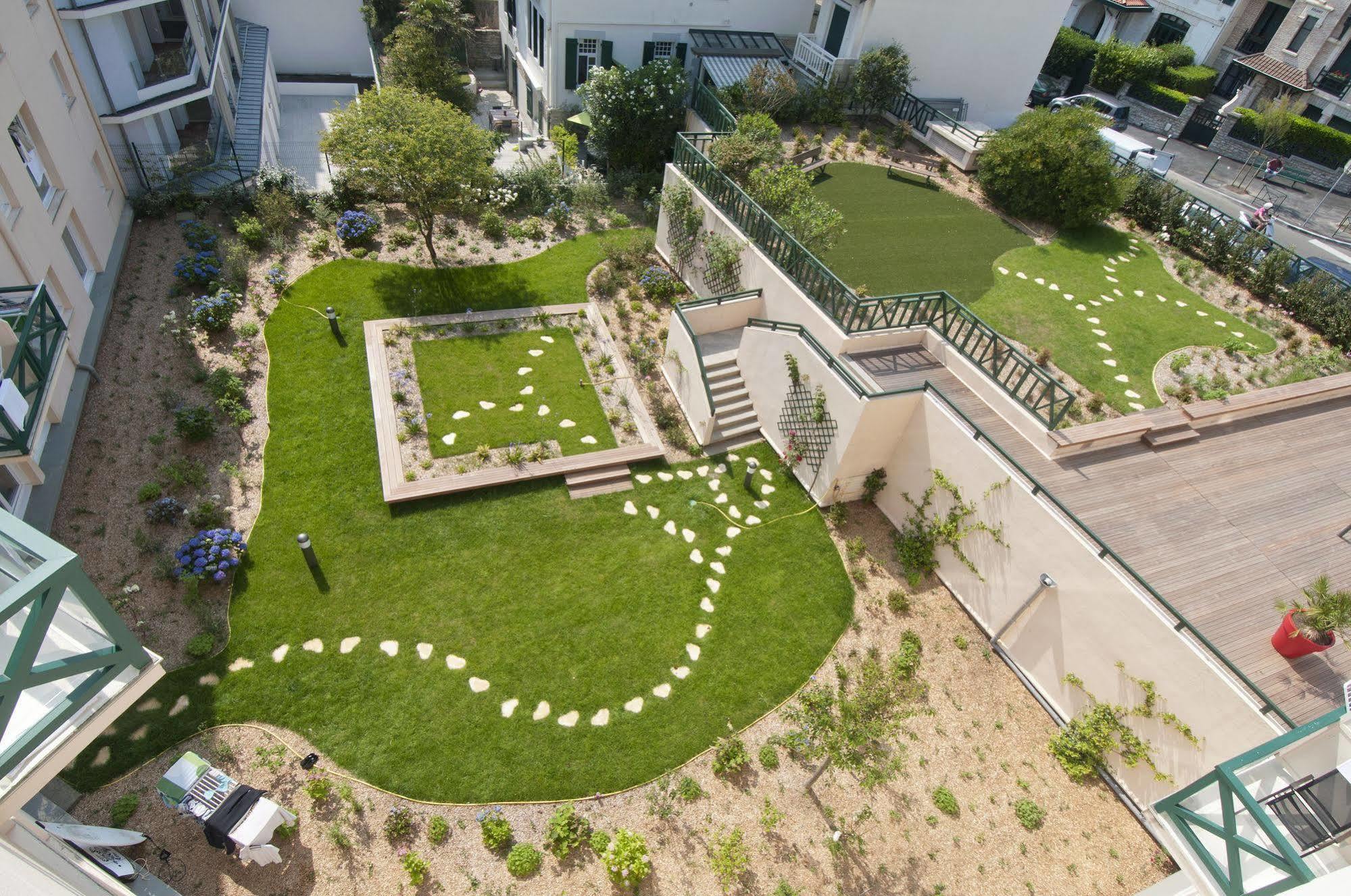 Pierre & Premium Haguna Aparthotel 4*