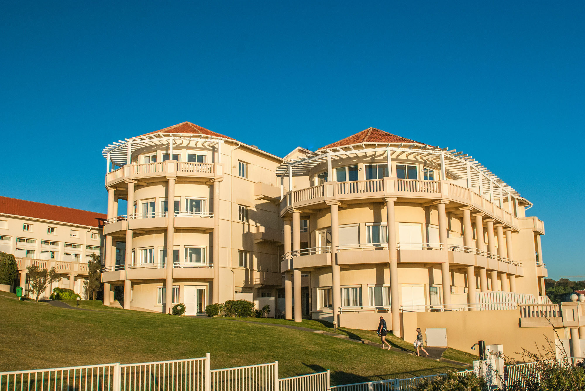 Aparthotel & Golf Eugenie 4*