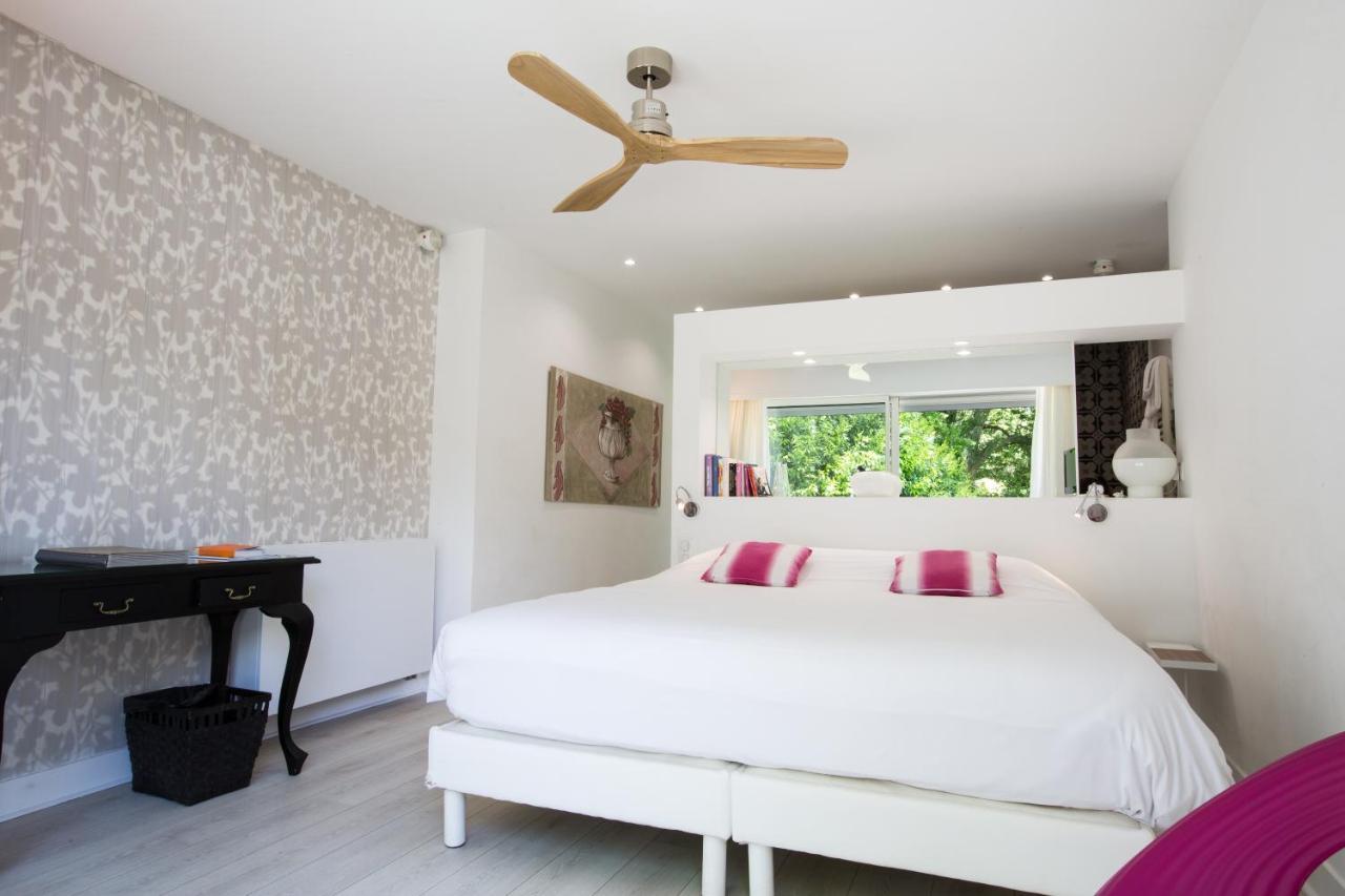 Hotel Chateau Du Clair De Lune - Boutique Luxury 4*